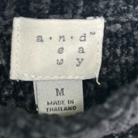 A New Day Women's Crewneck Sweater - 100% Polyester - Size Medium - Picture 3 of 4